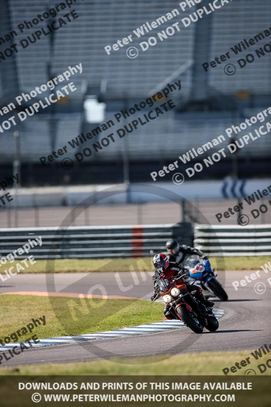 Rockingham no limits trackday;enduro digital images;event digital images;eventdigitalimages;no limits trackdays;peter wileman photography;racing digital images;rockingham raceway northamptonshire;rockingham trackday photographs;trackday digital images;trackday photos